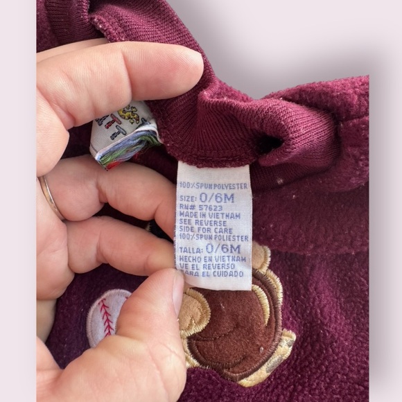 Retro Burgundy Baby Fleece Set with Baseball Bear Embroidery - Picture 2 of 5